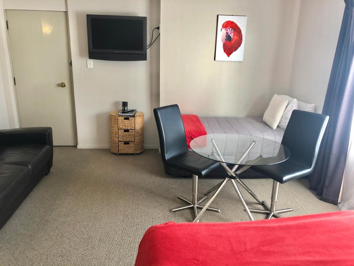 Absolute Lake View Motel Taupo Ngoại thất bức ảnh