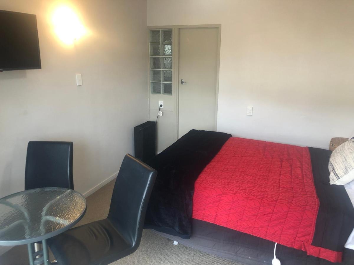 Absolute Lake View Motel Taupo Ngoại thất bức ảnh