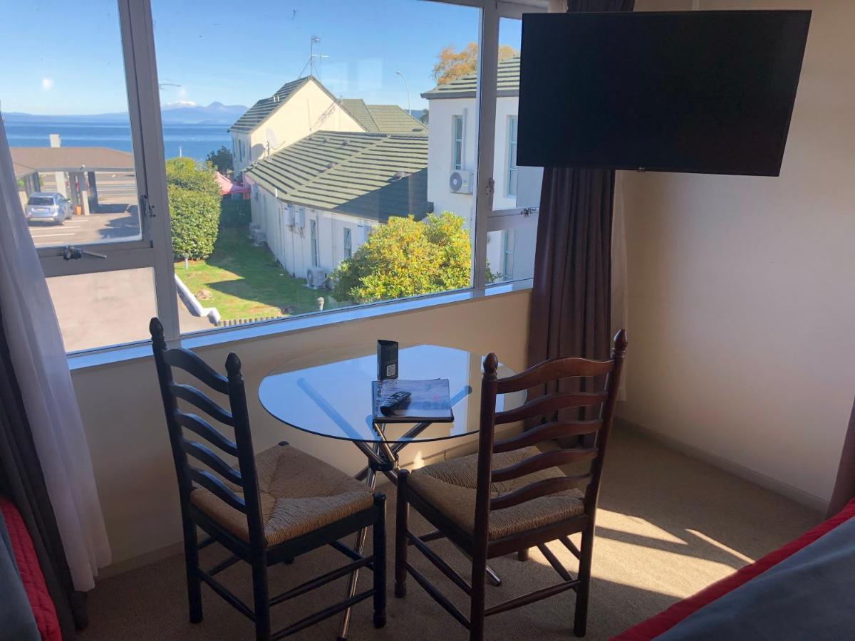Absolute Lake View Motel Taupo Ngoại thất bức ảnh