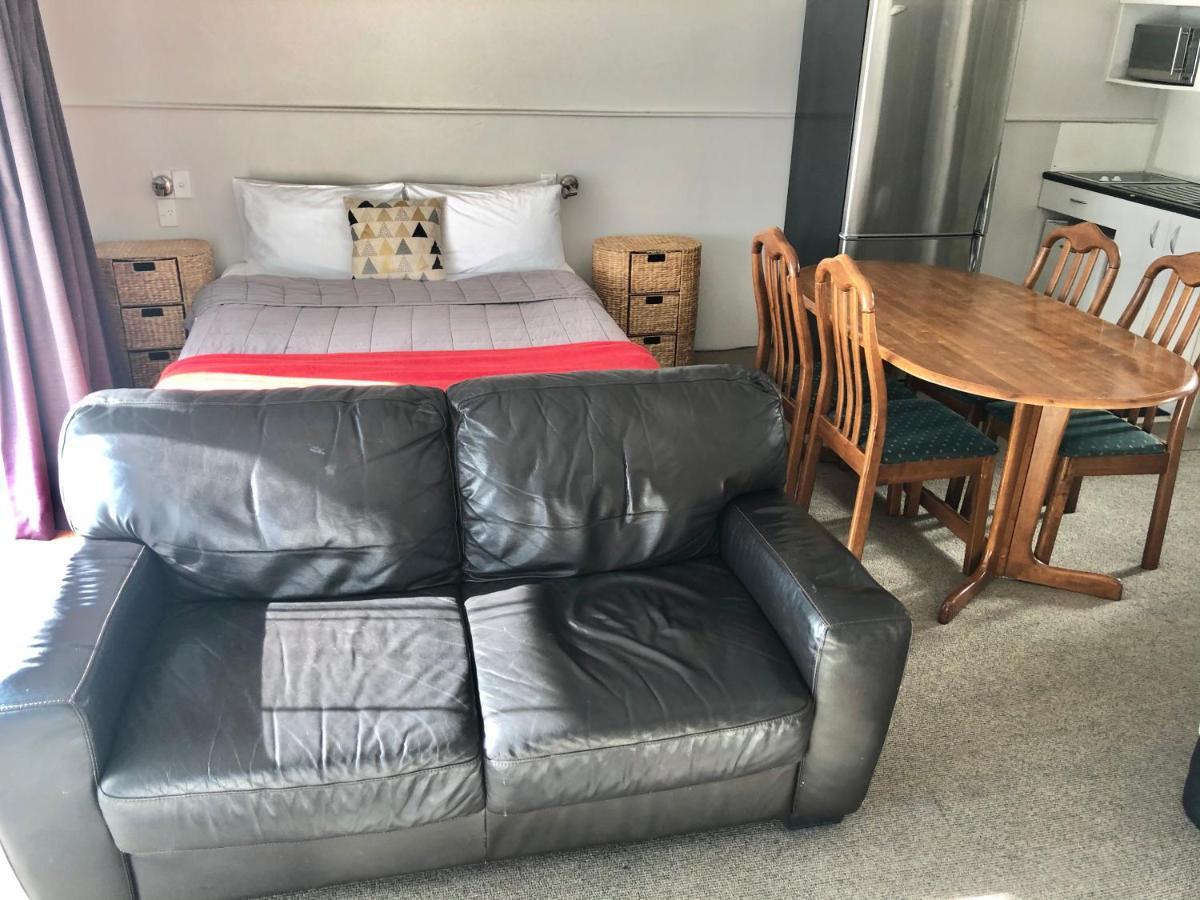 Absolute Lake View Motel Taupo Ngoại thất bức ảnh