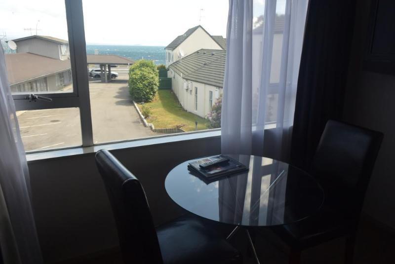 Absolute Lake View Motel Taupo Ngoại thất bức ảnh