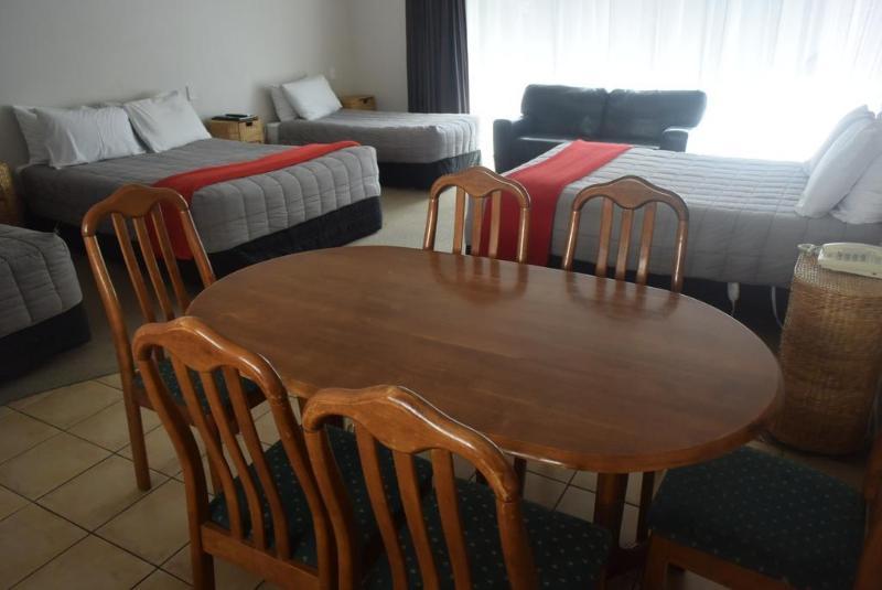 Absolute Lake View Motel Taupo Ngoại thất bức ảnh