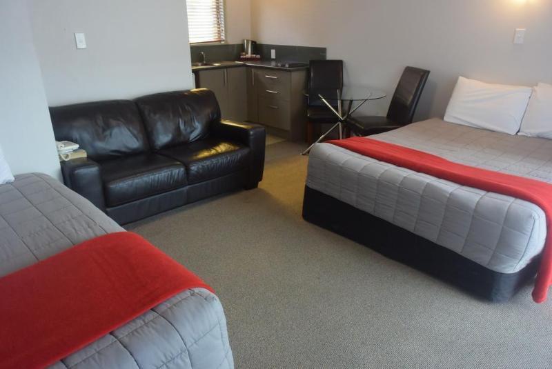 Absolute Lake View Motel Taupo Ngoại thất bức ảnh