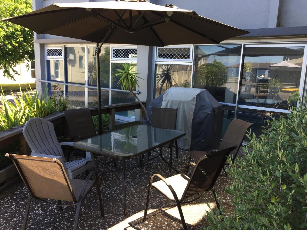 Absolute Lake View Motel Taupo Ngoại thất bức ảnh