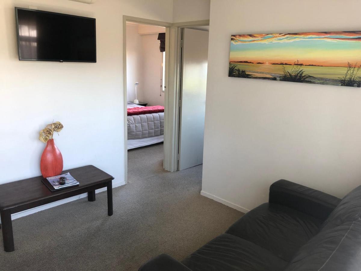Absolute Lake View Motel Taupo Ngoại thất bức ảnh